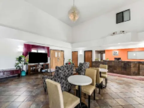 Quality Inn & Suites Junction Hotels in Junction