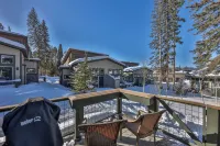 Hygge Cabin—Elegant, Pet-Friendly Escape with Ski Shuttle and Serene Setting