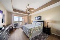 Relax in High-End Coastal Luxury at Harborview Grande