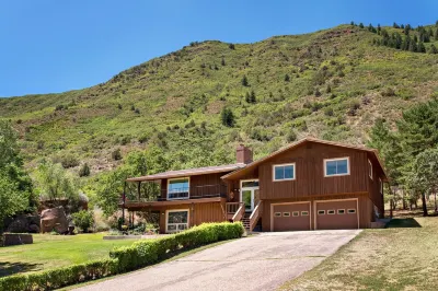 Hillside Home w/ Views, Lounge Decks, Bbq, 5Min to Downtown & Hot Springs Pools! Hotels near Glenwood Hot Springs Pool