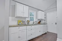 ☀️Walking Trail☀️XL Fenced Backyard ☀️Cul-de-sac☀️800ft² ☀️💤 Street☀️