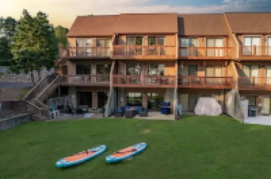 Lake Life is the BEST Life! Formally "Livin The Dream" Hotels in Northampton County