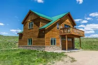 Family Friendly - On Ten Acres 3 Miles to Town - Stunning Views and Country Feel - 4-Star