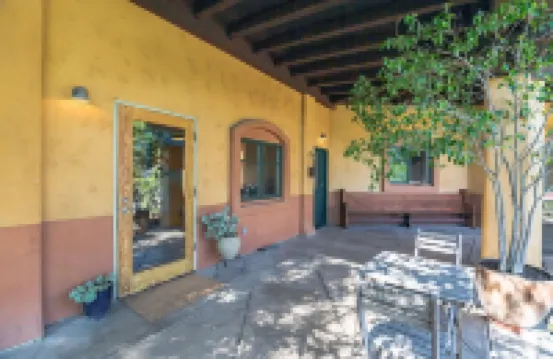 Monterey Bay Farm Retreat! Best Access to Monterey & Santa Cruz Attractions.