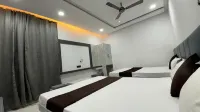 HOTEl SHREE ASHTAVINAYAK GRAND Hotels in Mandla