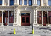 Best Location & Free Parking