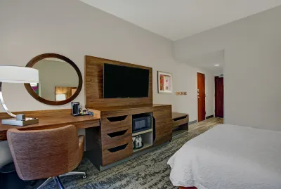 Hampton Inn Salisbury Các khách sạn gần Fine Frame Gallery