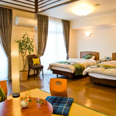 Senkei Plaza Hotels near Tamadare Falls / Hien Falls