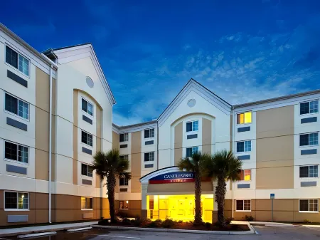 Candlewood Suites FT Myers I-75
