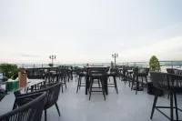 Seascape Palace Hotel