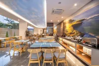 Grand Altuz Yogyakarta - breakfast