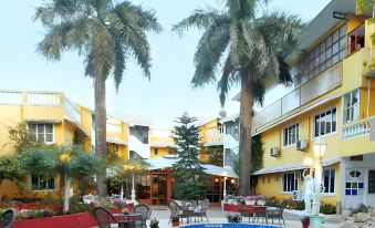 Avion Holiday Resort