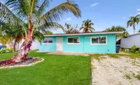 Kid-Friendly Beachy House Off Sanibel&FM Beach! - 3-Star