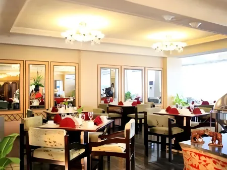 Hotel Sahid Bandar Lampung Отели в г. Бандар-Лампунг