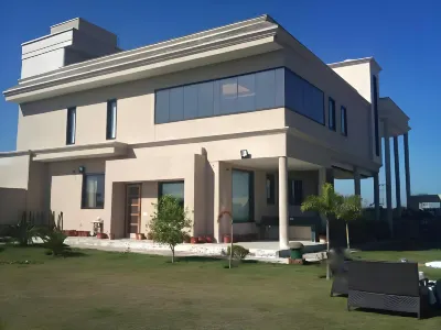 Dreamanor Blissful Stay Hotels near Lotus Park