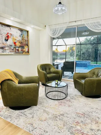 Beautiful welcoming house in Paradise named Naples!