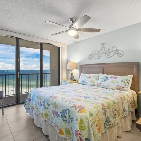 Family friendly top floor unit with beautiful gulf and beach views Orange Beach