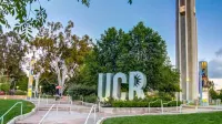 Charming guest house in Riverside near UCR, Mission Inn and Downtown