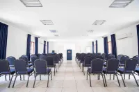 Captain Don's Habitat