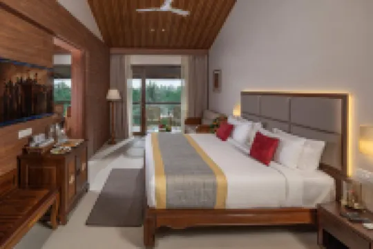 Uday Suites - the Airport Hotel