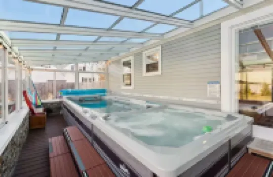 Coastal Retreat - Sauna, Hot Tub & Swim Spa - Near Beaches and Downtown Portland