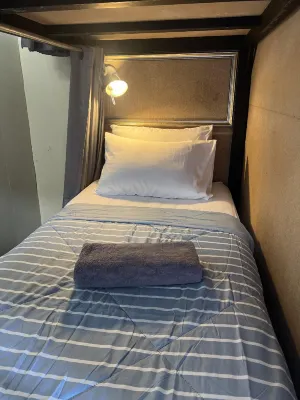 2Street Hostel