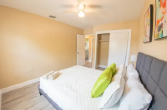 Delray House with Hot Tub & Game Room Hotels in Palm River-Clair Mel