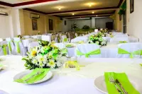 Seven Stars Hotel