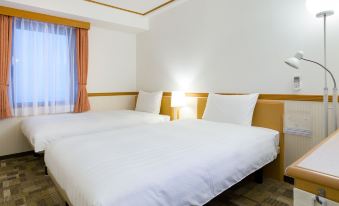 Toyoko Inn Okinawa Naha Shintoshin Omoromachi