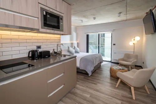 Hub Providencia - 3-Star
