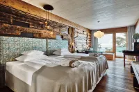 Small Luxury Hotel of the World - DasPosthotel - balcón