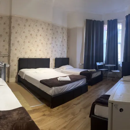 The Crystal Lodge Hotel