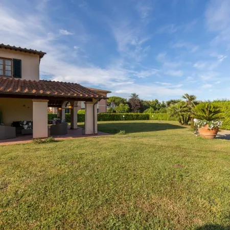 Nonna Bianca Farmhouse