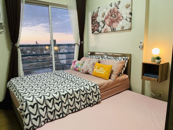 1-Bed - Sleeps 4 with High Rise City View Hotels in Cagayan De Oro