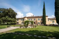 Château les Crostes Hotels in Lorgues