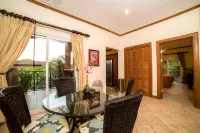 Veranda 5A - 1 Bdr 1 Bath Hotels in Herradura