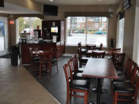 Travelodge by Wyndham Langley Hotels in Langley Township