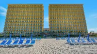 Amazing Location, Gulf Views, Right on Beach!
