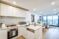 StayAU Cozy & Stylish 2BR Haven in Box Hill