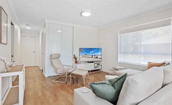 Villa Grande by Burleigh Letting Co