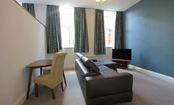 The Castle Collection - 3 Union Court