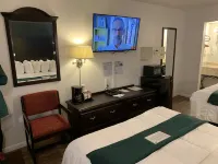 Baymont by Wyndham Petoskey Hotels in Petoskey