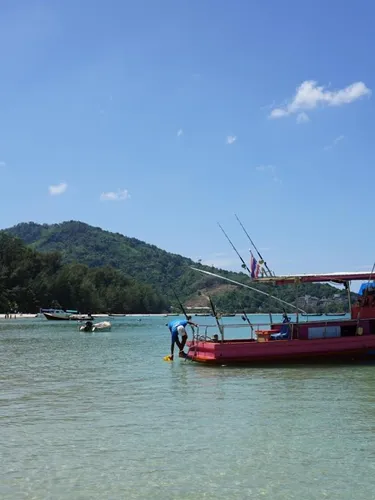 รูปภาพของที ที ในยาง บีช รีสอร์ท