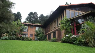 هوتل إيل بورتيكو فنادق في 