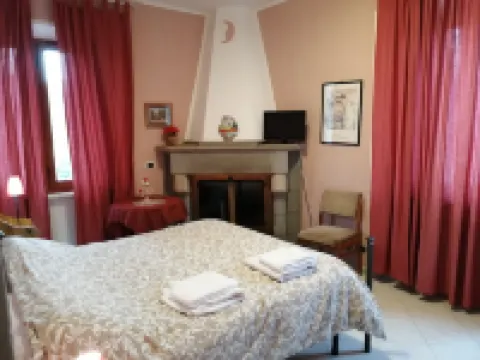 Residence la Mezzaluna Hotels in Barga