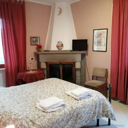 Residence la Mezzaluna Hotels in Barga