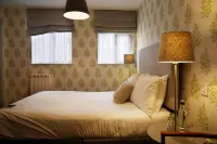 The Rose and Crown Hotels in Warwick