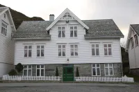 Alnes Gård Hotels in Ulsteinvik