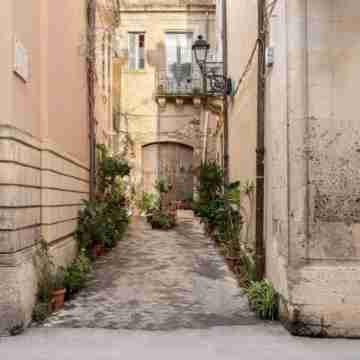 Sr-I754-Cman47a1 - Maniace Homes - Federico Apartment Others