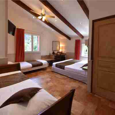 Hôtel les Jardins de la Glacière Rooms